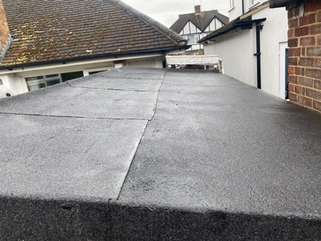 EPDM vs Felt: What’s the Best Material for Flat Roof Repairs in Hertfordshire?