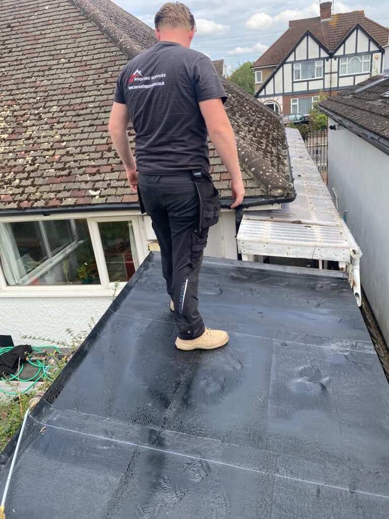 flat roof replacement watford